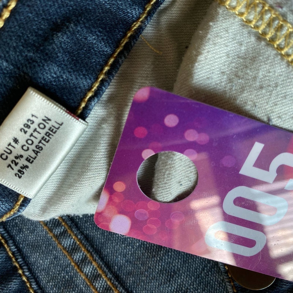 J BRAND JEANS Mid-rise Bootcut Style #8502U324, size 30 - Picture 8 of 13